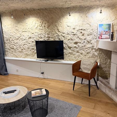 Appartement Troglodyte Du Petit Coteau à Vouvray Extérieur photo