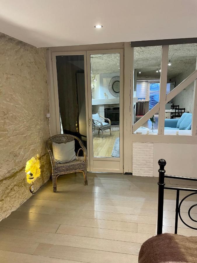 Appartement Troglodyte Du Petit Coteau à Vouvray Extérieur photo
