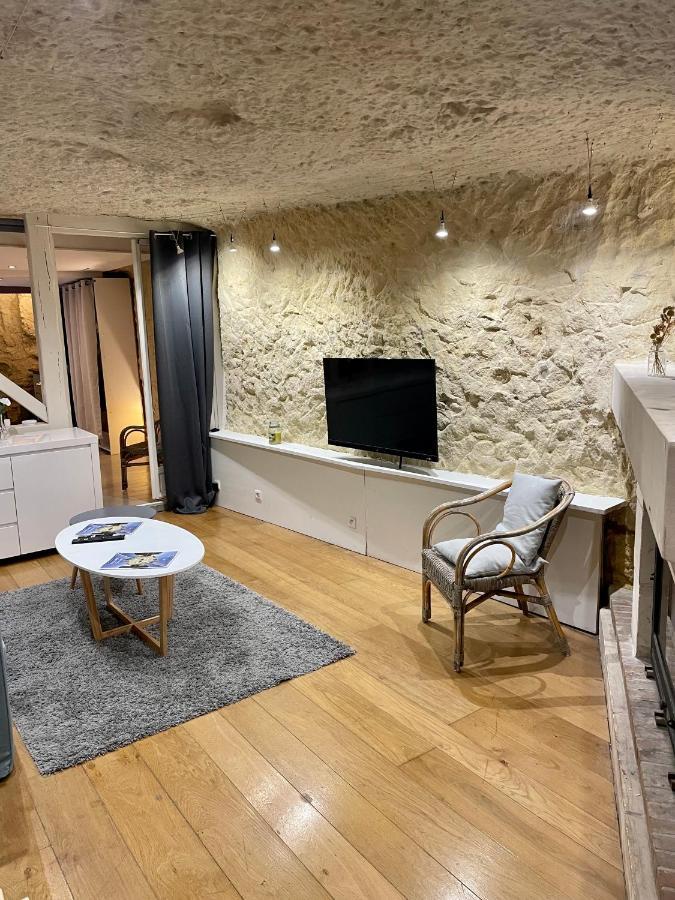 Appartement Troglodyte Du Petit Coteau à Vouvray Extérieur photo