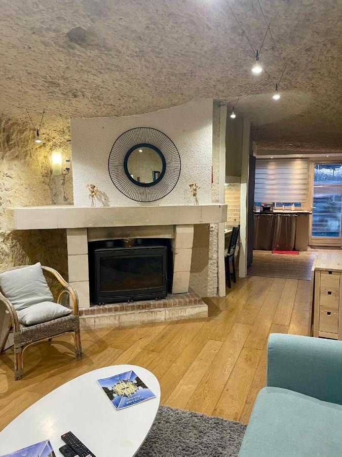 Appartement Troglodyte Du Petit Coteau à Vouvray Extérieur photo